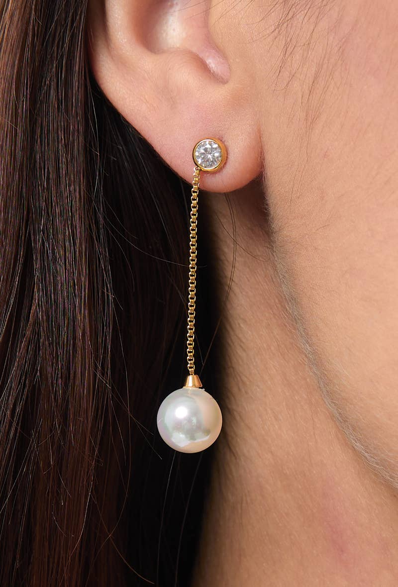 Enlighten Me pearl earrings - Yellow Gold
