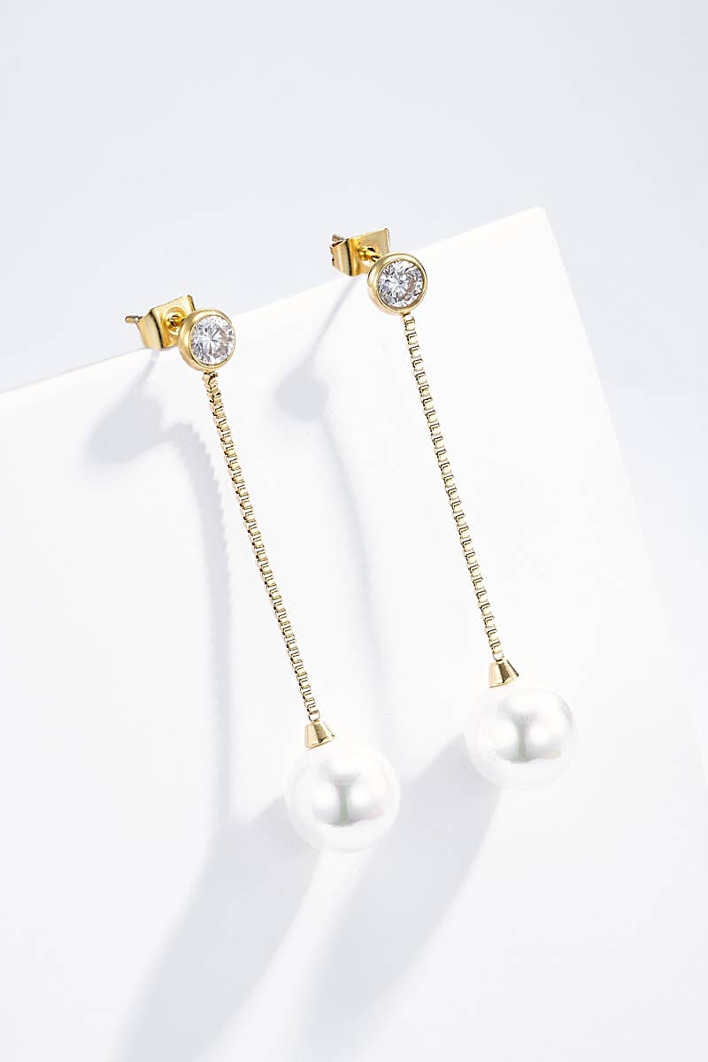 Enlighten Me pearl earrings - Yellow Gold